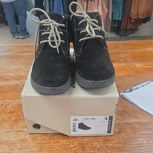 Josef Seibel Black Boots Size 7.5 , Gently Worn